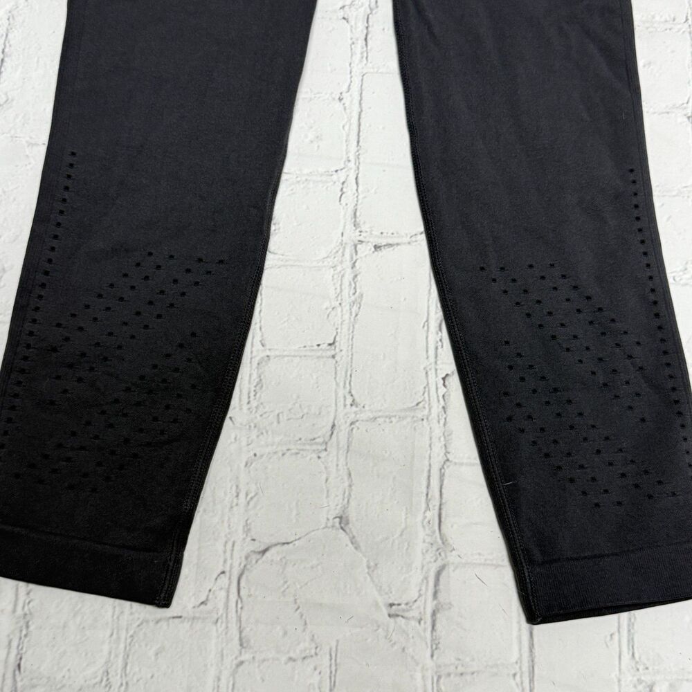 Champion Women’s Charcoal Gray Cropped Leggings Size XS - Picture 3 of 5